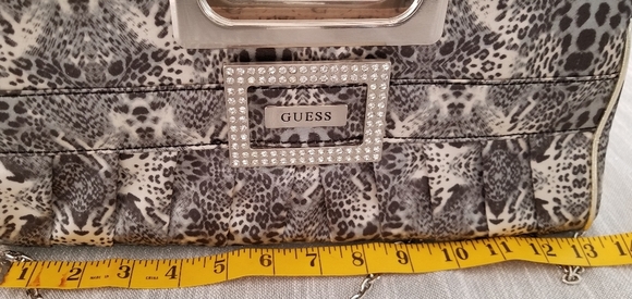 GUESS CLUTCH - Picture 6 of 7